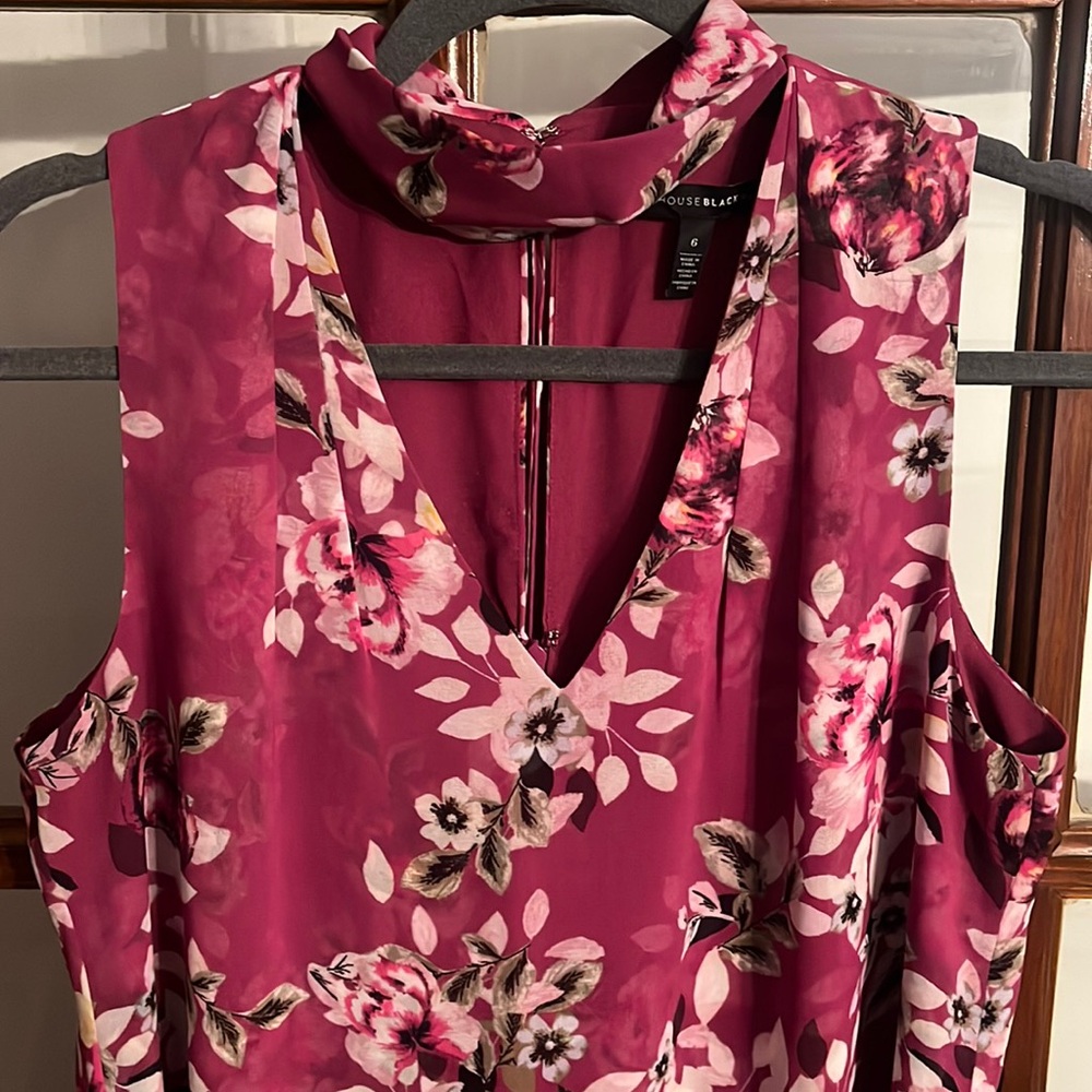 White House Black Market Floral Shift Dress